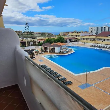 アパートホテル Con Vistas Al Mar Y Piscina En *